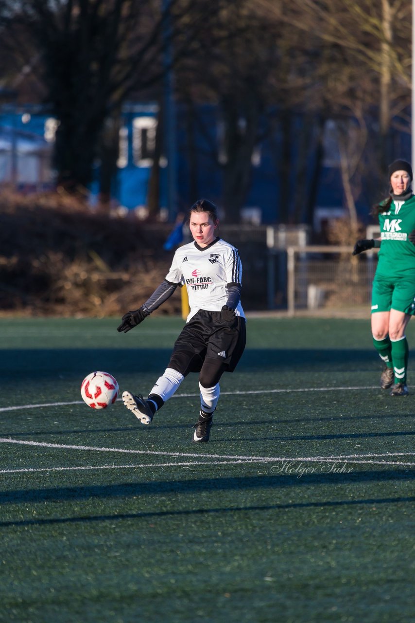 Bild 220 - Frauen SG Holstein Sued - SV Gruenweiss-Siebenbaeumen : Ergebnis: 0:2